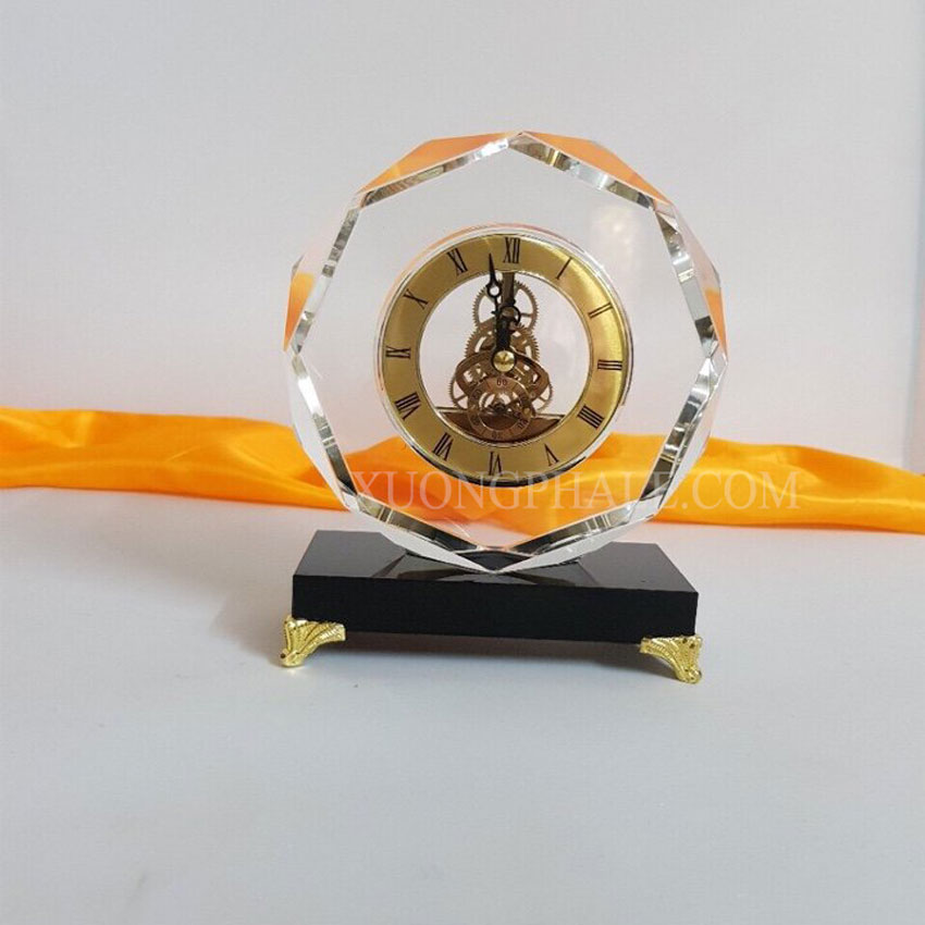 Xưởng-sản-xuất-pha-lê