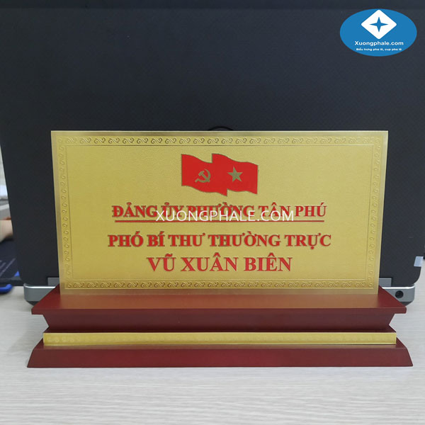 Xưởng sản xuất pha lê
