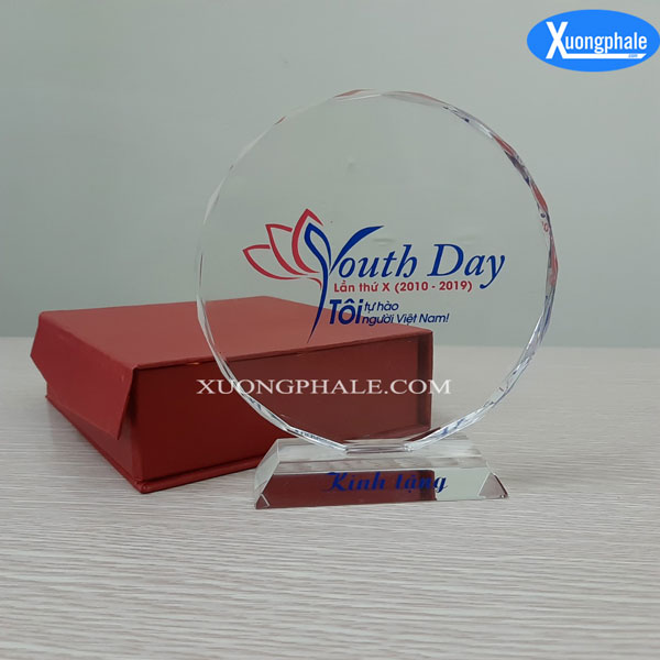 Xưởng-sản-xuất-pha-lê