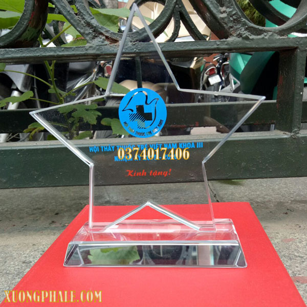 Xưởng-sản-xuất-pha-lê