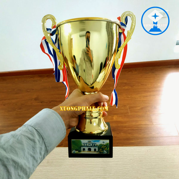 Xưởng-sản-xuất-pha-lê