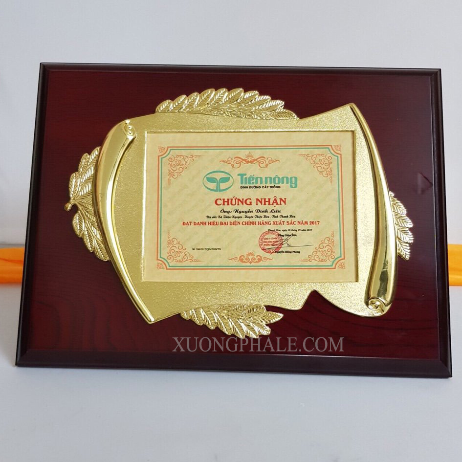 Xưởng-sản-xuất-pha-lê