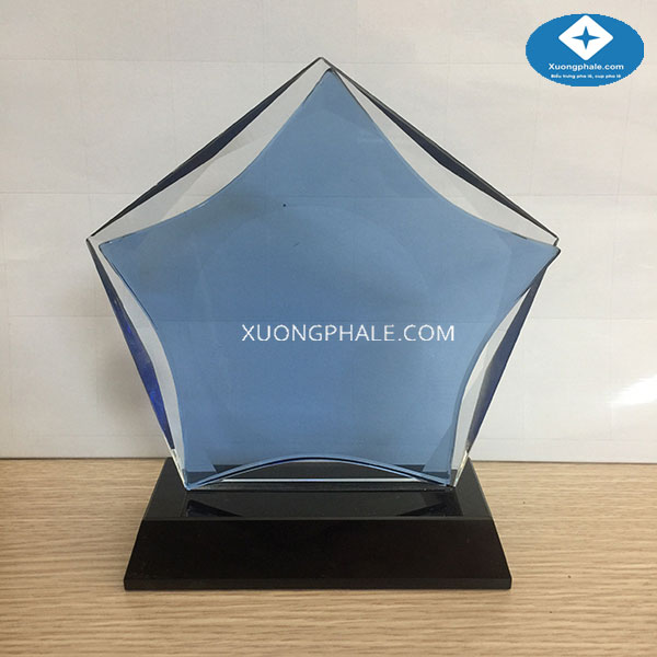 Xưởng-sản-xuất-pha-lê